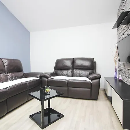 Apartment Modern 3 Bedroom Apartment - Ae1559 Zadar